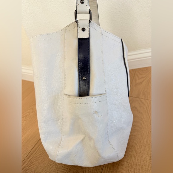 Juicy Couture White Hobo Shoulder Bag Silver Hardware Y2K Slouchy Purse - Picture 7 of 7